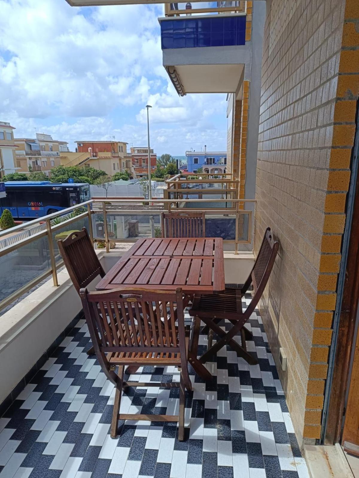 Le Sirene Sweet Home Torvaianica Dış mekan fotoğraf